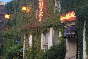 فندق Overcliffe