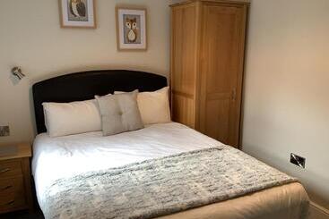 Jeffersons Hotel & Serviced Apartments
