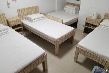 پانسیون Asia Travel House
