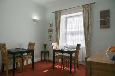 Queensberry House B&b