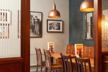 The Broughton Hotel By Greene King Inns