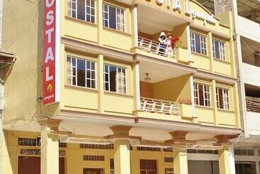 هاستل Hostal Gampala
