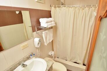 هاستل Hostal Gampala