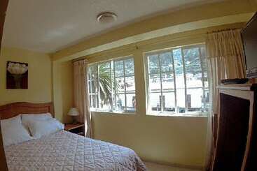 هاستل Hostal Gampala