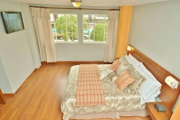 هاستل Hostal Gampala