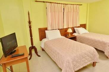 هاستل Hostal Gampala