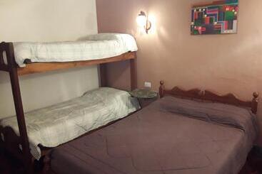 هاستل Hostal Rustyk