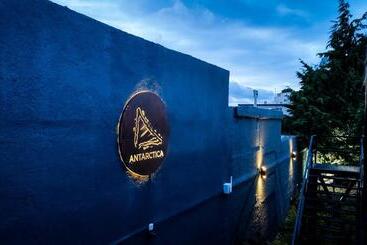 Antarctica Hostel