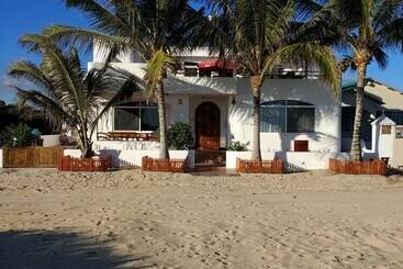 تختخواب و صبحانه Drake Inn