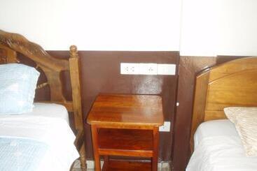 住宿加早餐  Hostal Limoncocha