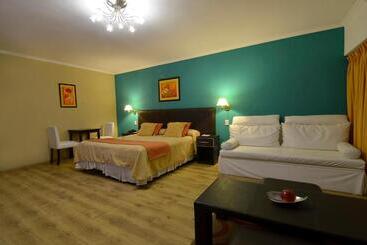 هتل Alto Verde Suite & Apart