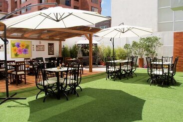 בית מלון כפרי Ficoa  Real Suites