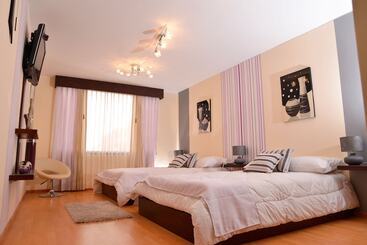 בית מלון כפרי Ficoa  Real Suites