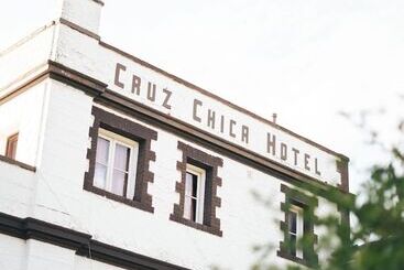هتل Hostal Cruz Chica