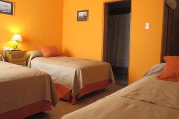 هتل Risco Plateado Room & Suite