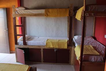 هاستل Amukan Guest House