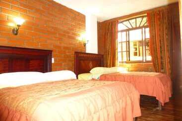 هاستل Hostal Nomada