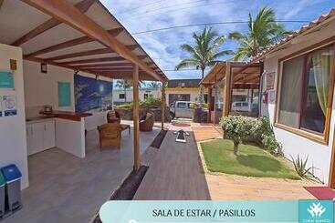 تختخواب و صبحانه Coral Blanco With High Speed Internet Starlink And Galapagos Tour Operator