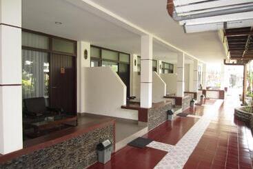 هتل Padang