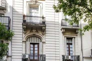 هتل Patios De Recoleta