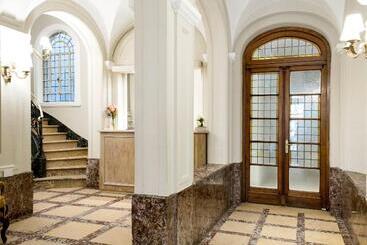هتل Patios De Recoleta