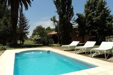 هتل Posada Cavieres Wine Farm