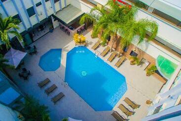 هتل Presidente Beach Salinas