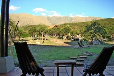 اقامتگاه Cabañas Cerros Del Sol