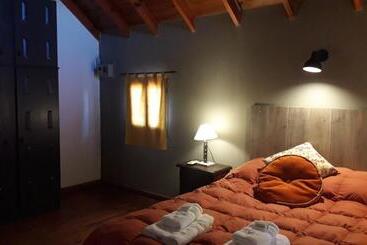 اقامتگاه Cabañas Cerros Del Sol