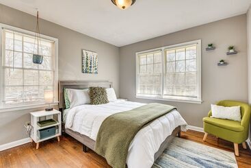 Atlanta Home W/ Movie Projector & Basketball Hoop!