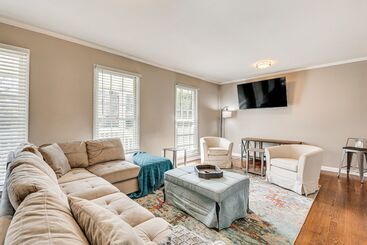 Atlanta Home W/ Movie Projector & Basketball Hoop!