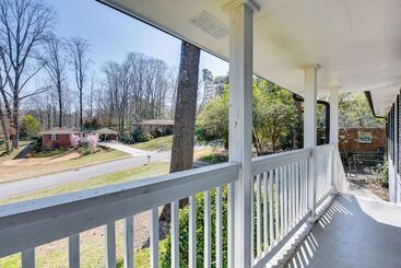 Atlanta Home W/ Movie Projector & Basketball Hoop!