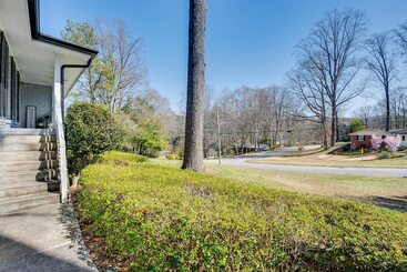 Atlanta Home W/ Movie Projector & Basketball Hoop!