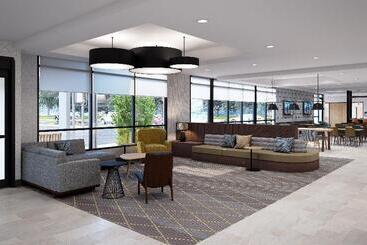 هتل Holiday Inn & Suites Monterey Park – Los Angeles, An Ihg
