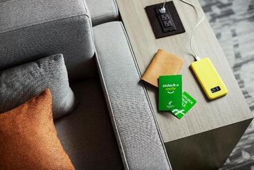 هتل Holiday Inn & Suites Monterey Park – Los Angeles, An Ihg