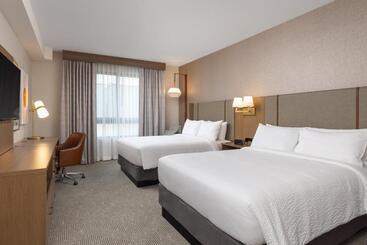هتل Holiday Inn & Suites Monterey Park – Los Angeles, An Ihg