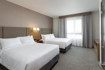 هتل Holiday Inn & Suites Monterey Park – Los Angeles, An Ihg