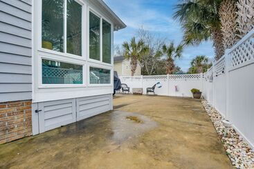 Sunny North Myrtle Beach Home: Walk To Ocean!