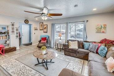 کلبه Billings Home W/ Trampoline, Gas Grill & Fire Pit!