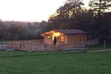 Cosy 1 Bed Farm Stay Cabin