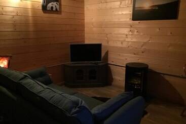 Cosy 1 Bed Farm Stay Cabin