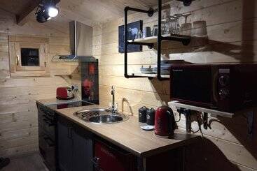 Cosy 1 Bed Farm Stay Cabin