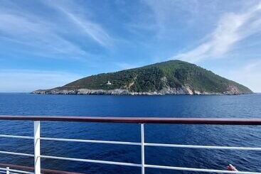 هتل Maeiz Skopelos