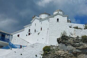 هتل Maeiz Skopelos