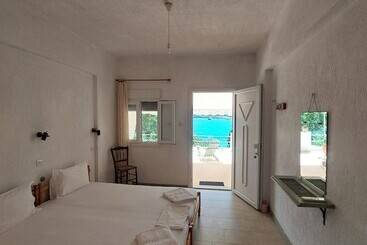 هتل Maeiz Skopelos