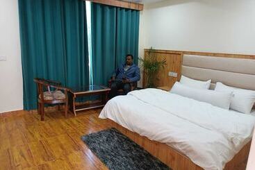 هتل The Himalayan Odyssey And Cottages