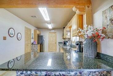 Quiet Country Home In Las Cruces W/ Horse Stalls!