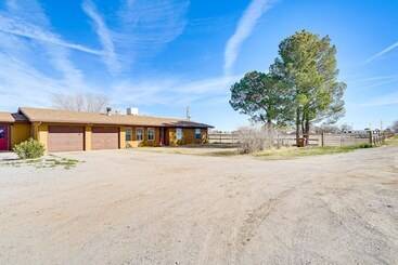 Quiet Country Home In Las Cruces W/ Horse Stalls!