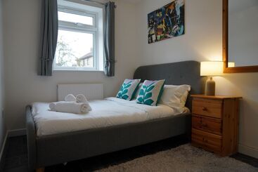 اقامتگاه Lovely House In Cambridge With 5 Double Beds