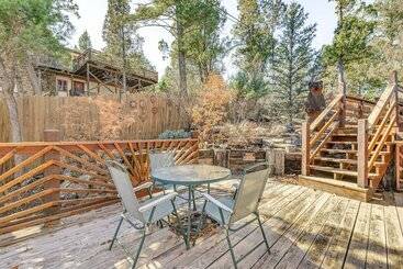 Ruidoso Cabin W/ Deck ~ 1 Mi To Midtown!